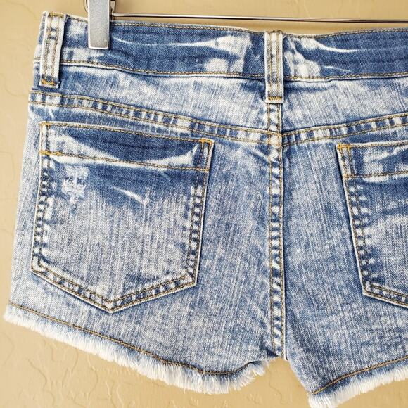 Carmar Distressed Frayed Acid Wash Denim Shorts - Picture 6 of 9